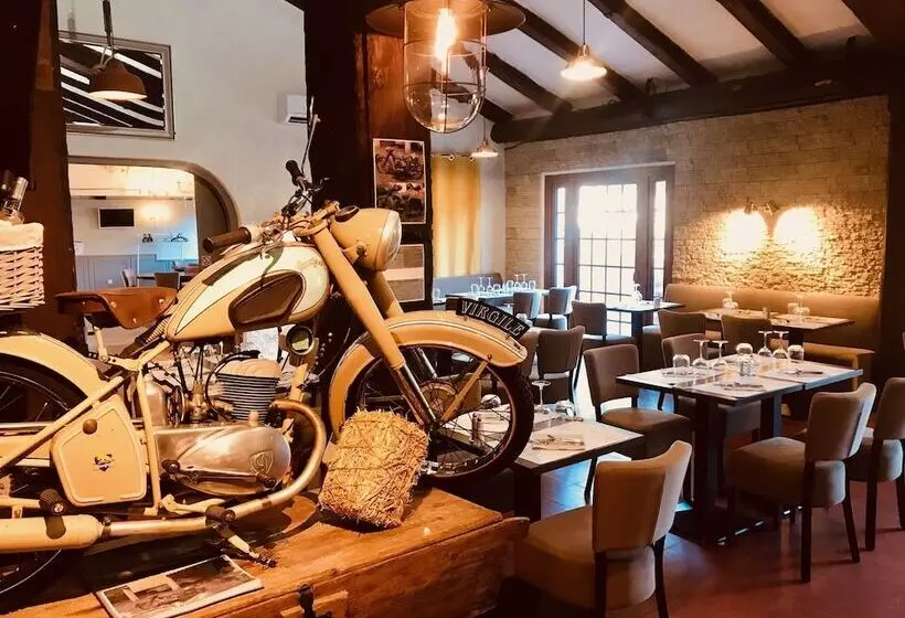 Hotelli Les Pins Blancs En Provence