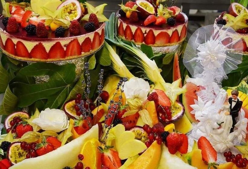 فندق Les Pins Blancs En Provence