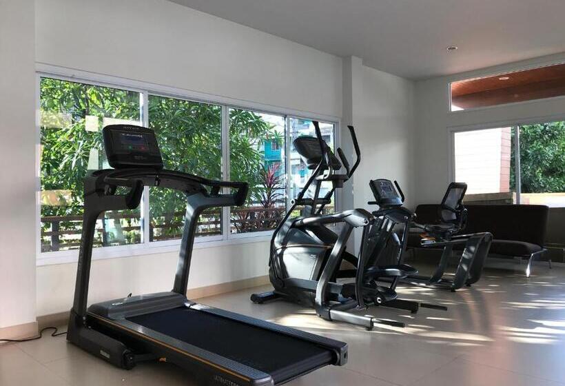 בית מלון כפרי Paragon Suites Resort