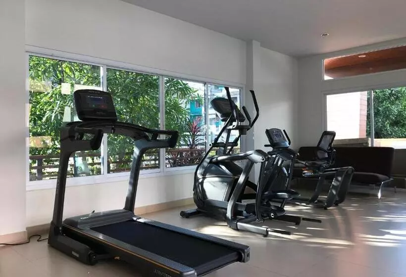 هتل Paragon Suites Resort