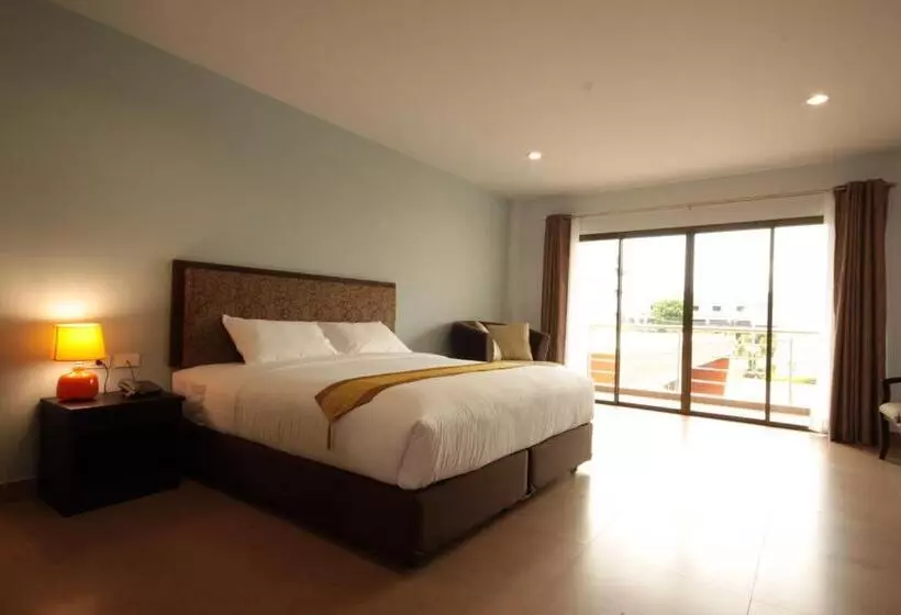 هتل Paragon Suites Resort