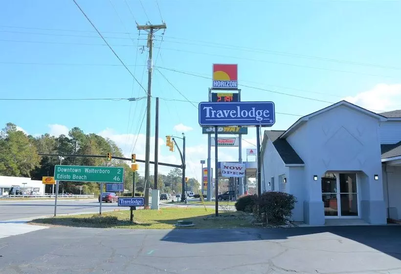ホテル Travelodge By Wyndham Walterboro
