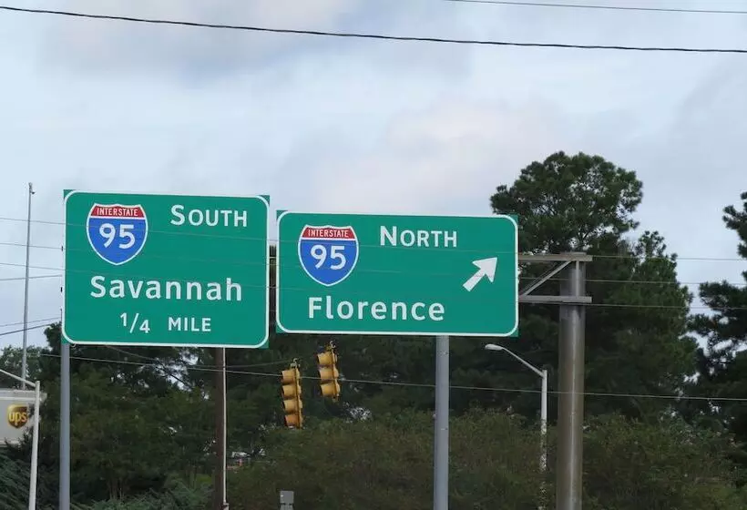 ホテル Travelodge By Wyndham Walterboro