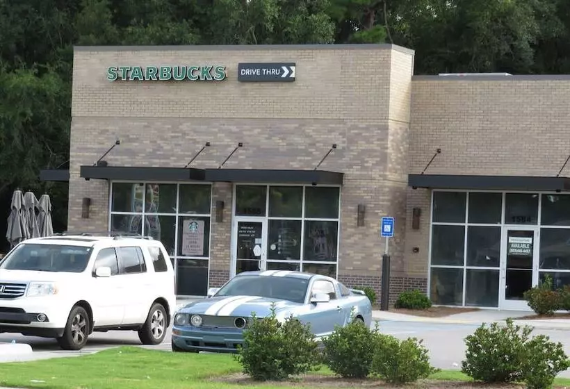 ホテル Travelodge By Wyndham Walterboro