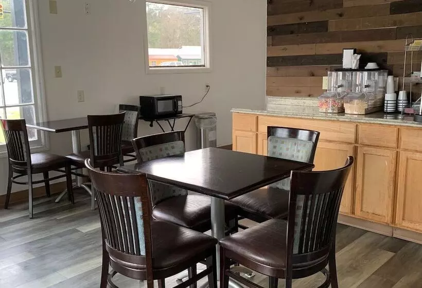 ホテル Travelodge By Wyndham Walterboro