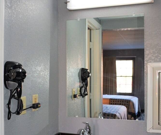 호텔 Travelodge By Wyndham Walterboro