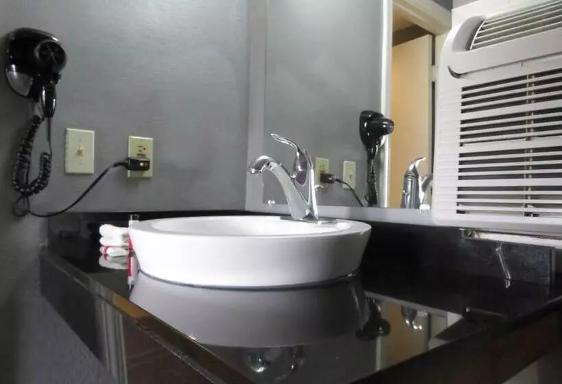 ホテル Travelodge By Wyndham Walterboro