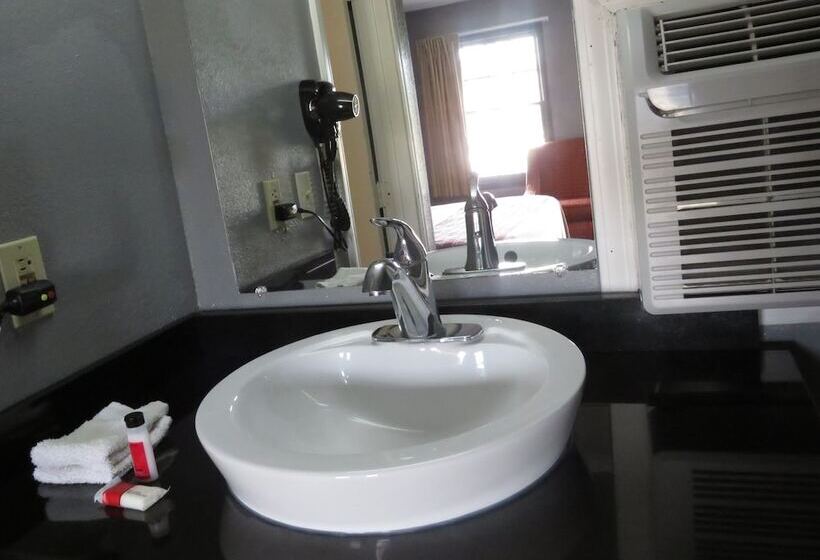 호텔 Travelodge By Wyndham Walterboro