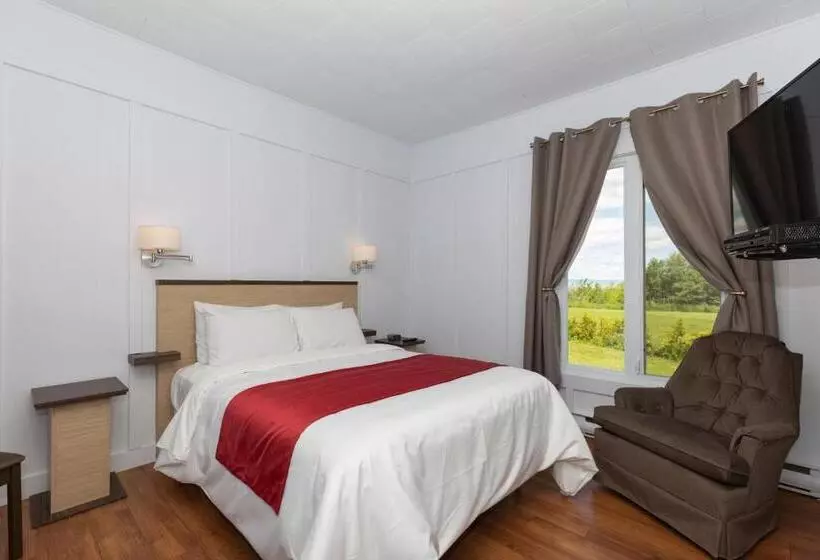 Motel Au Fleuve D'argent