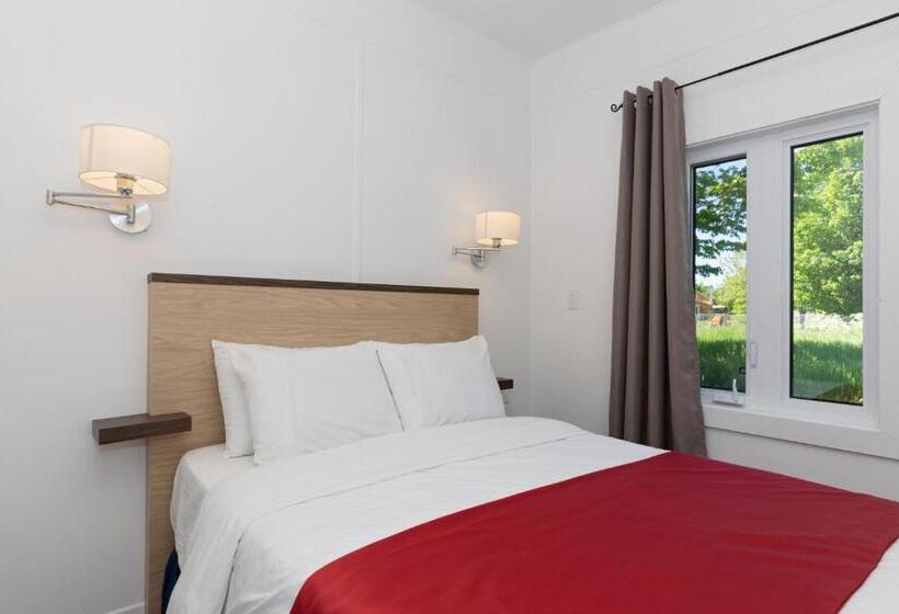 Motel Au Fleuve D'argent