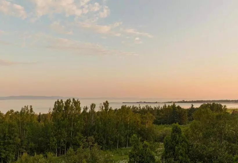 Motel Au Fleuve D'argent