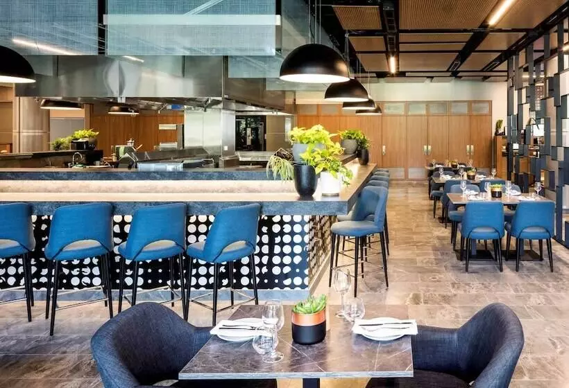 Novotel Brisbane South Bank