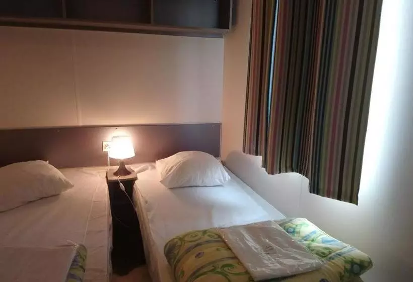 リゾートホテル Camping L'arada Parc