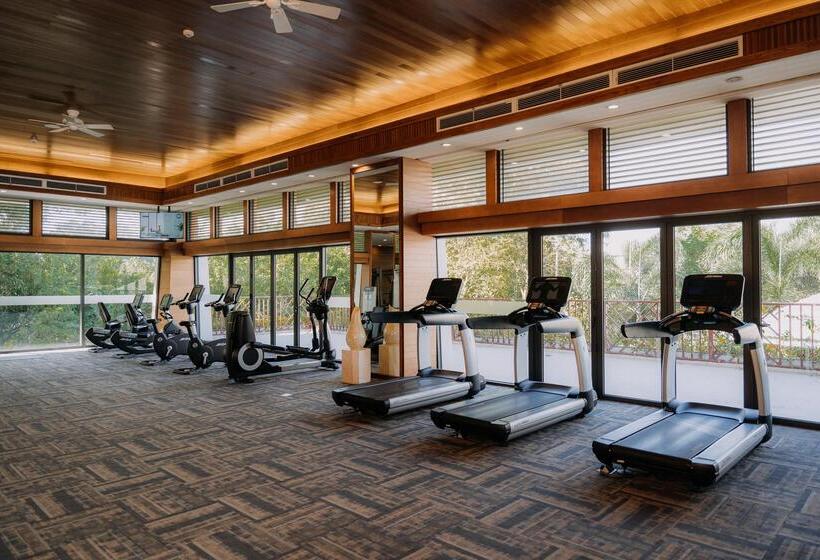 منتجع Wyndham Grand Phu Quoc