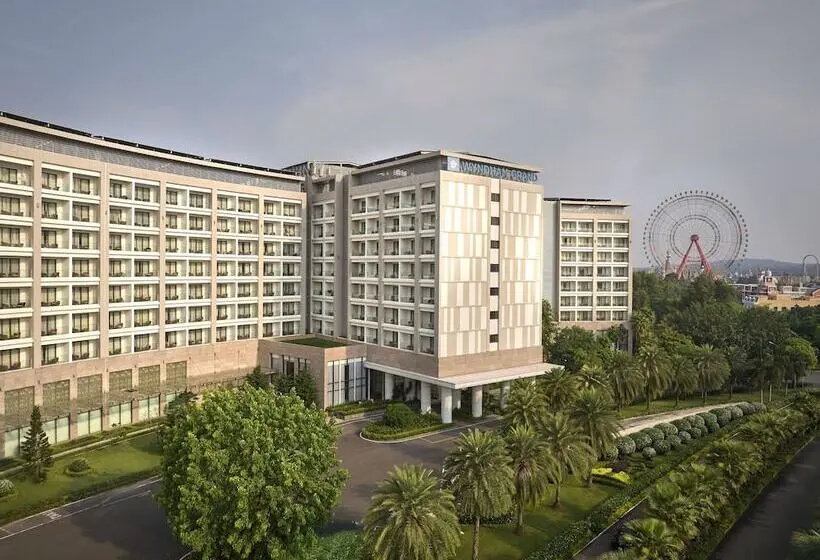 Wyndham Grand Phu Quoc