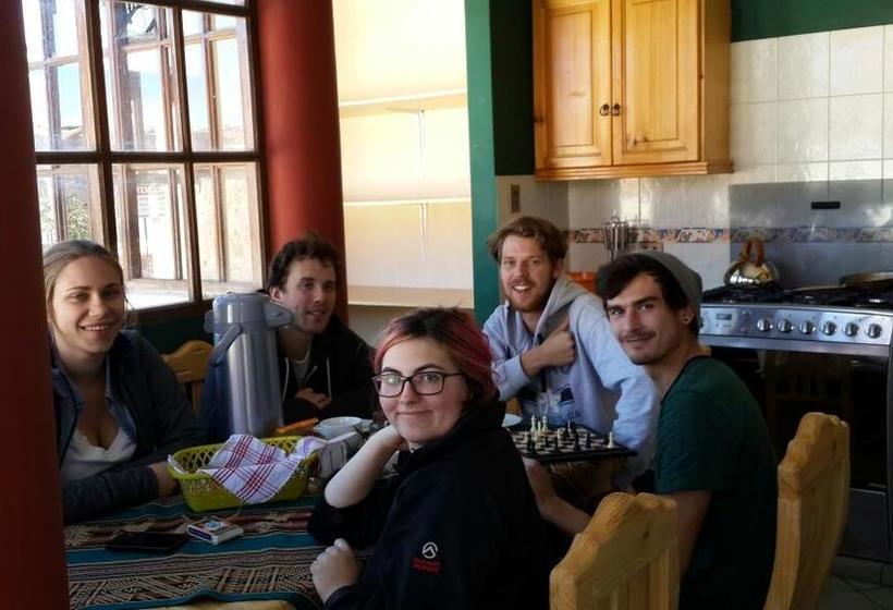 Villa Oropeza Hostel