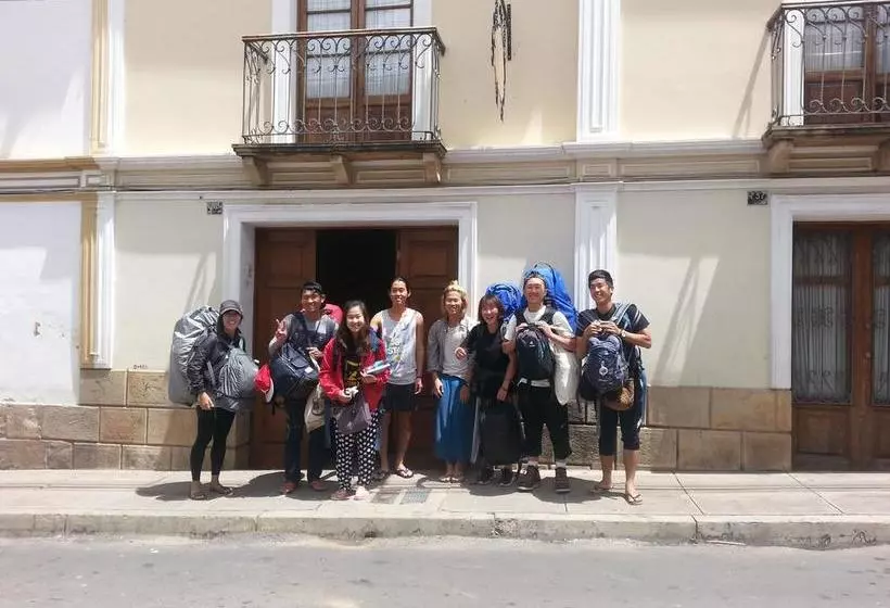 Villa Oropeza Hostel