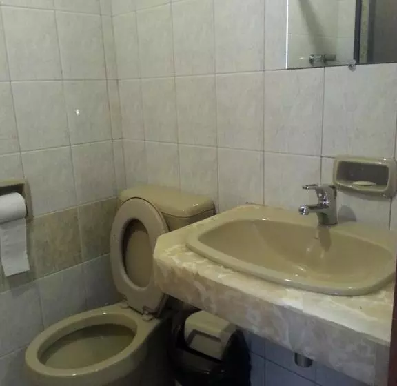 Villa Oropeza Hostel