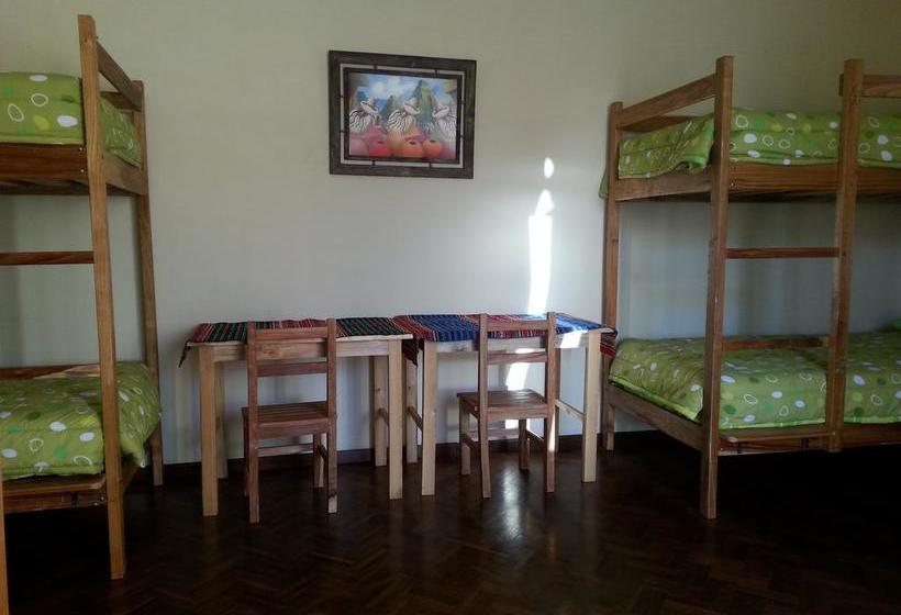 Villa Oropeza Hostel