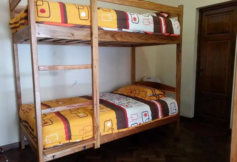 Villa Oropeza Hostel