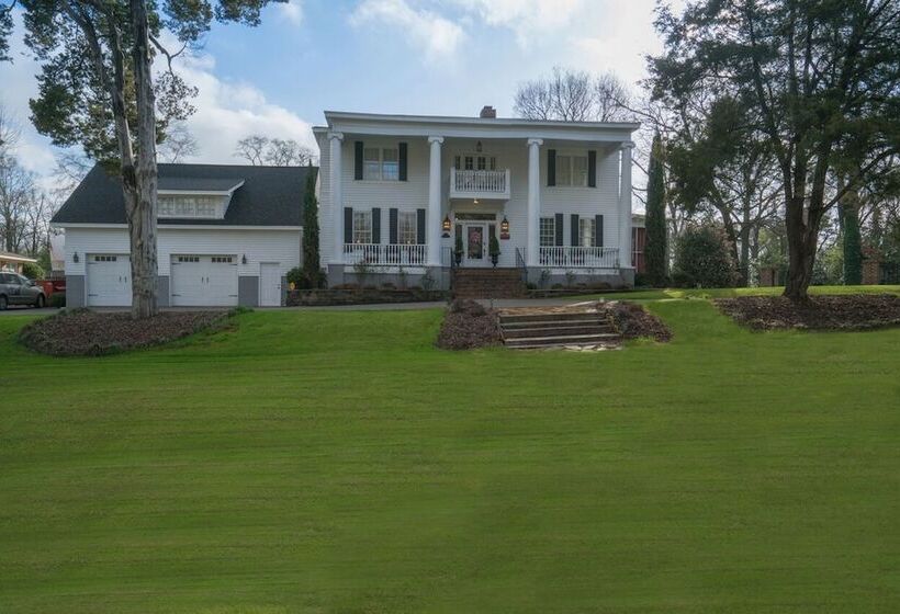 Bama Bed & Breakfast Campus