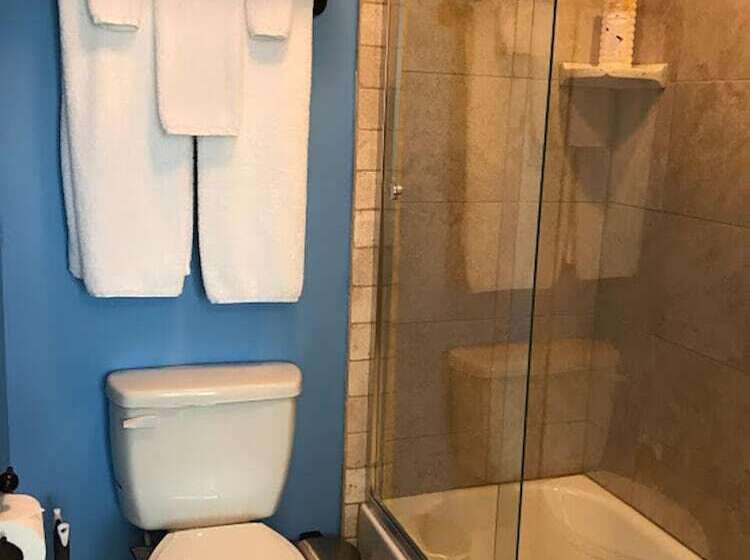 Bama Bed & Breakfast Campus