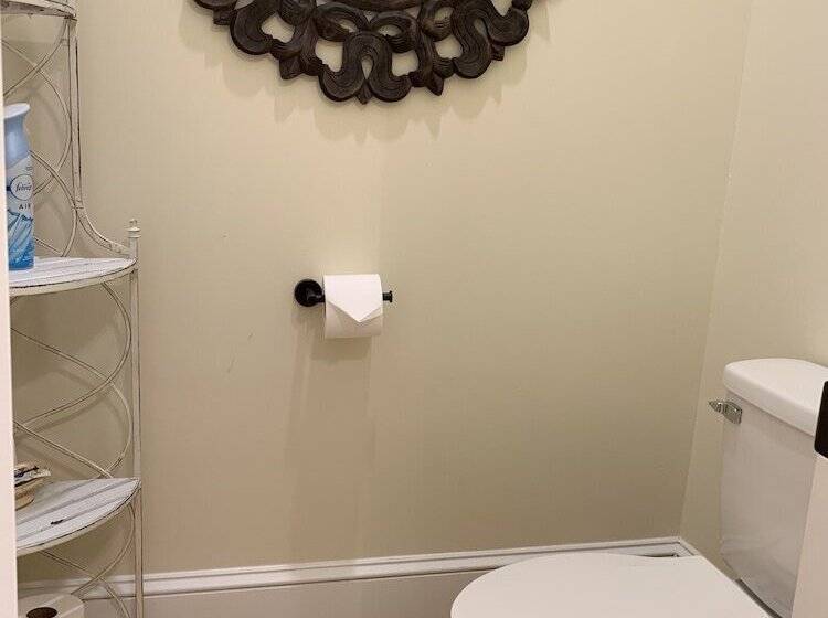 Bama Bed & Breakfast Campus