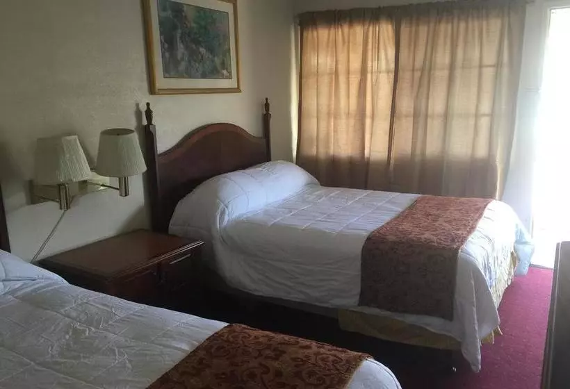 Frontier Motel