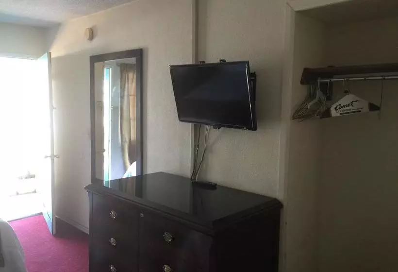 Frontier Motel