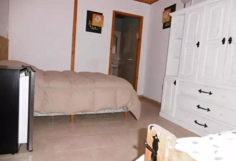 Hostel La Casa De Tounens