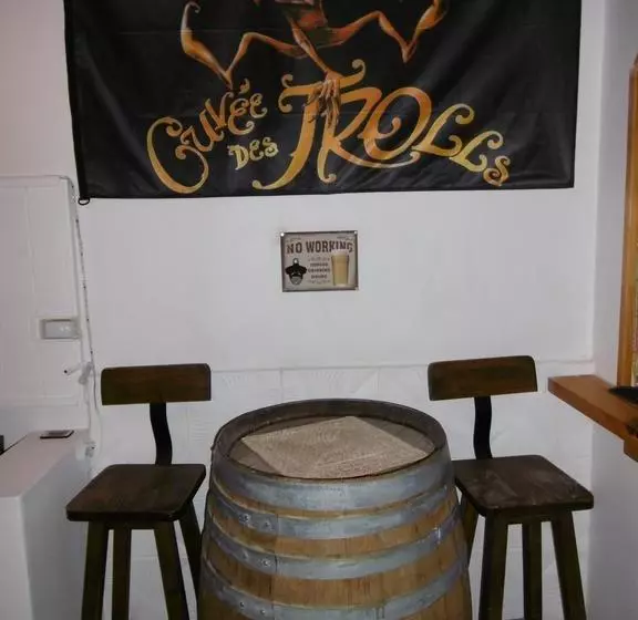 Hostel La Casa De Tounens