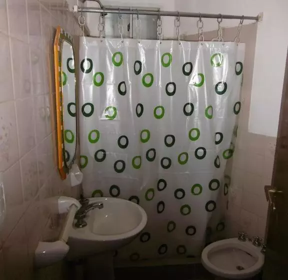 Hostel La Casa De Tounens