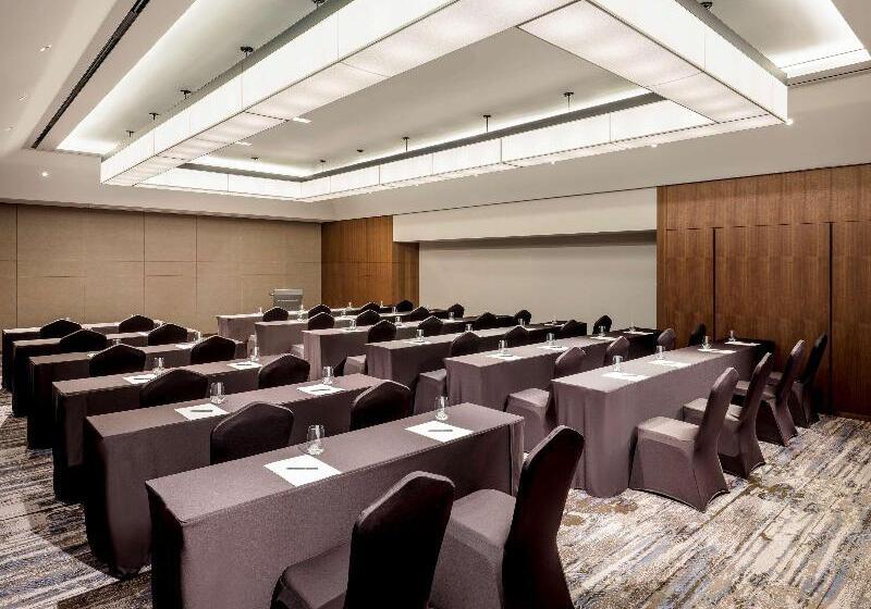 Novotel Suites Ambassador Seoul Yongsan