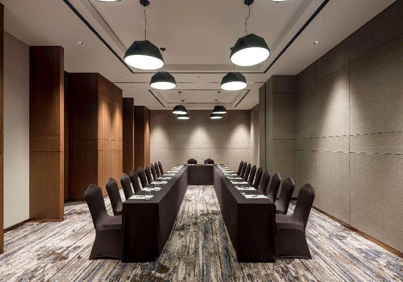 Novotel Suites Ambassador Seoul Yongsan