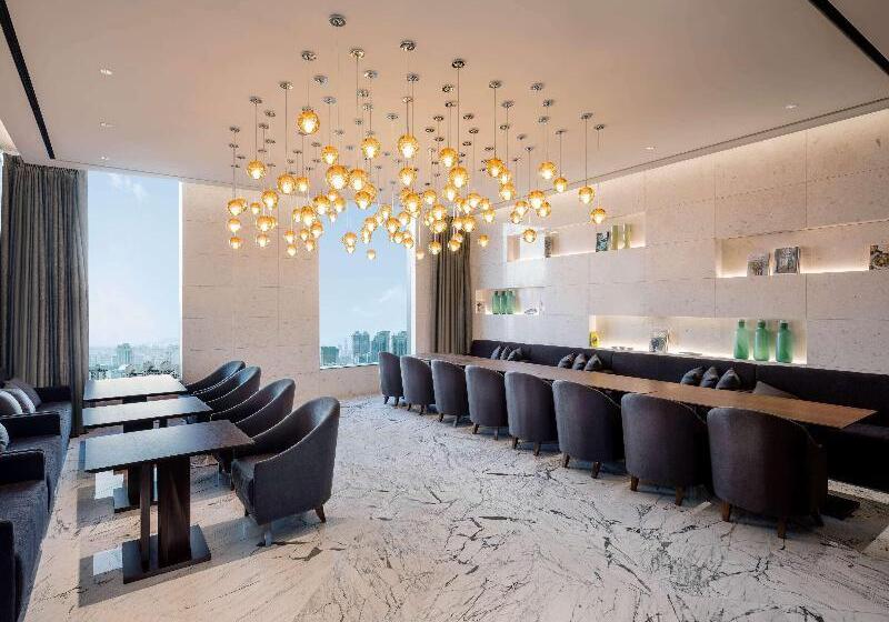 Novotel Suites Ambassador Seoul Yongsan