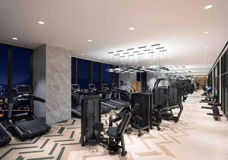 Novotel Suites Ambassador Seoul Yongsan