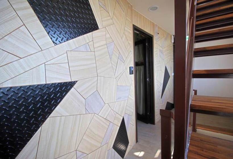 هاستل 九窩jiu Wow Box Inn Jiufen九份