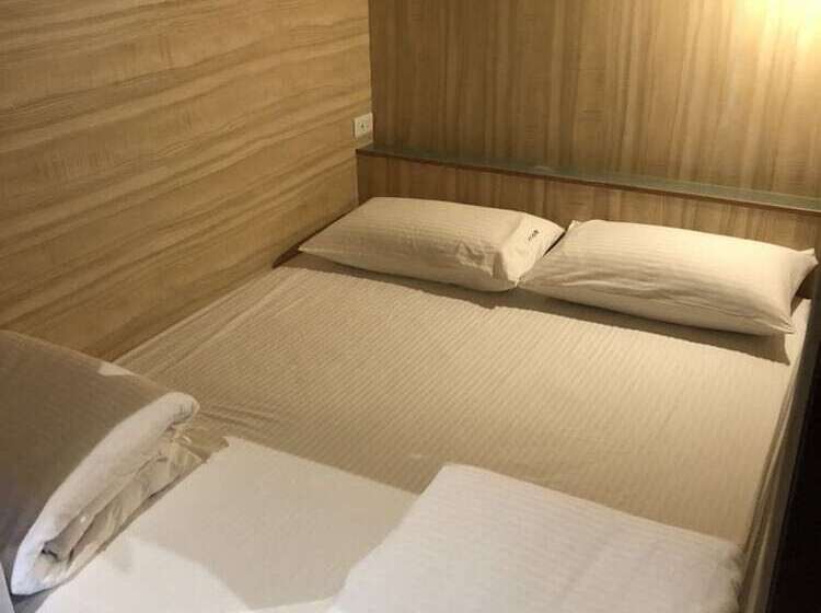 هاستل 九窩jiu Wow Box Inn Jiufen九份