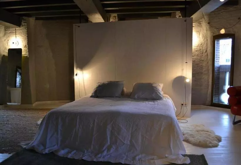 Aamiaismajoitus (B&B) De Pelsertoren