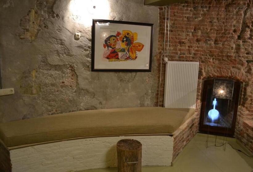 住宿加早餐  De Pelsertoren