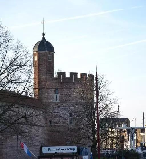 Aamiaismajoitus (B&B) De Pelsertoren