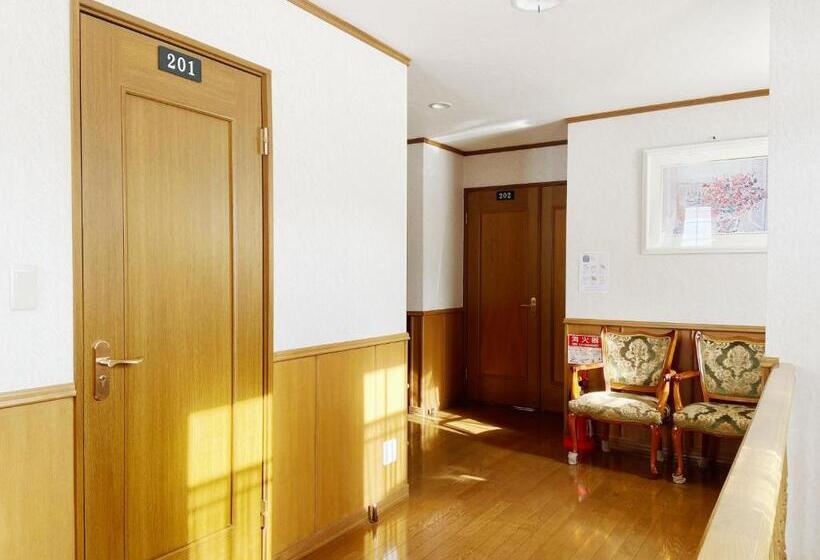 Bed and Breakfast Otarunishikien