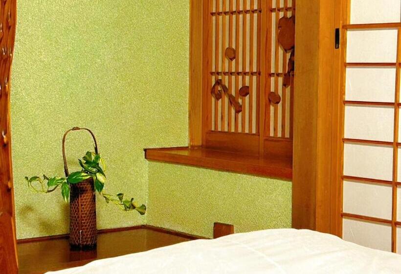 Bed and Breakfast Otarunishikien