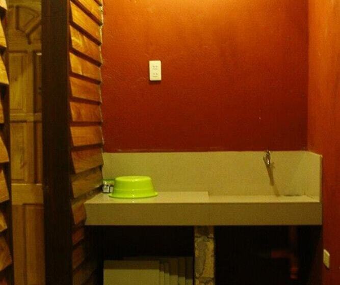 住宿加早餐  Panglao Claire S Cabin