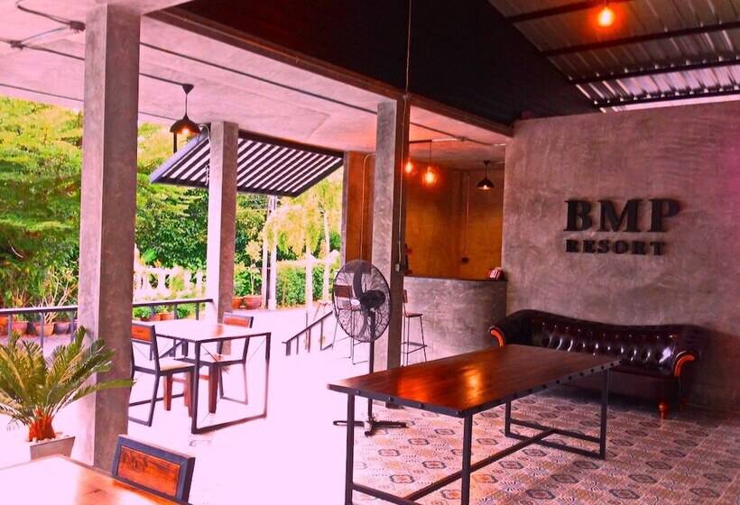 בית מלון כפרי B.m.p Resort