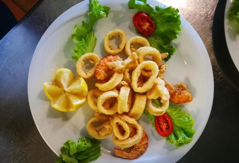 בית מלון כפרי Capri