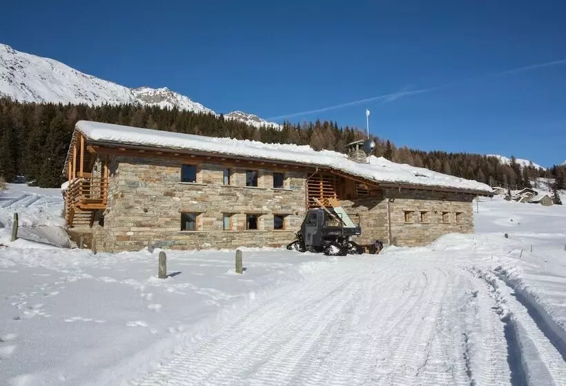 ホテル Lavarets Chambres D’hôtes