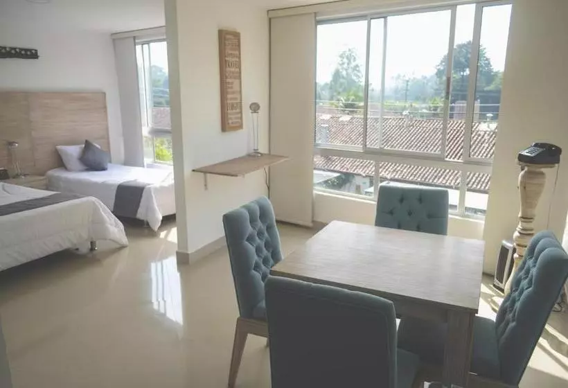 Hotelli Llanogrande Airport