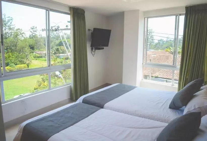 Hotelli Llanogrande Airport