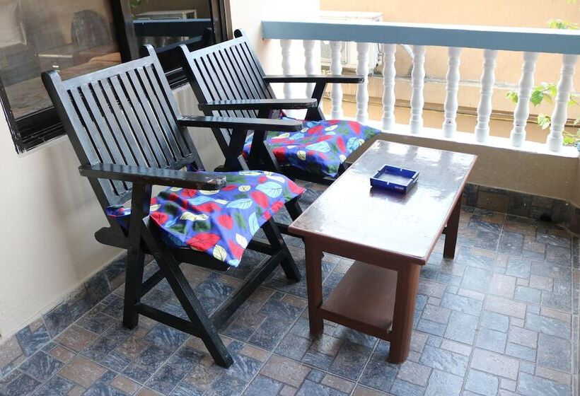 هتل Peacock   A Family Run